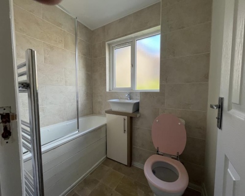 UB7 8AU, 1 Bedroom Bedrooms, ,1 BathroomBathrooms,House,For Rent,1013